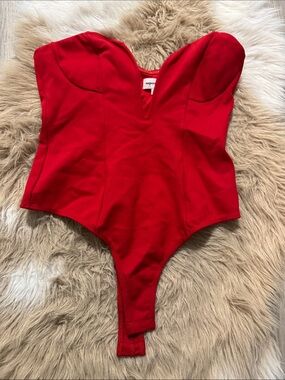 superdown Red Structured Strapless Sweetheart Bodysuit